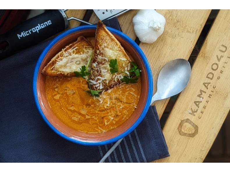 Sült paradicsomleves, vajas krutonnal